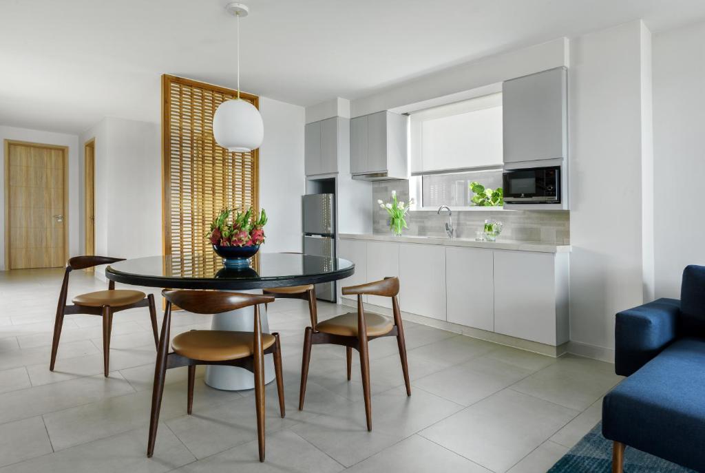 2 Bedrooms Villa, with Terrace, Ocean View - 1 King & 1 Twin