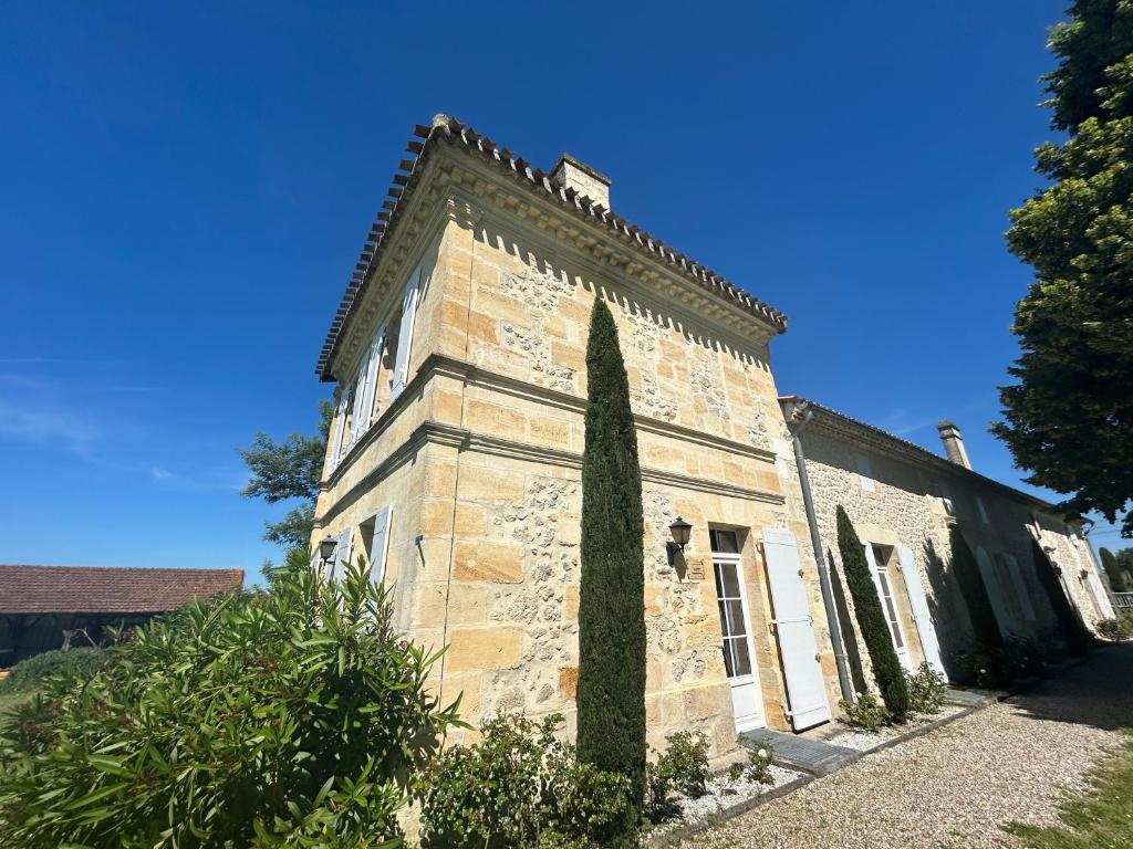 Château Lafite Monteil - proche Bordeaux - Habitación Cuádruple Con Vistas Al Jardín