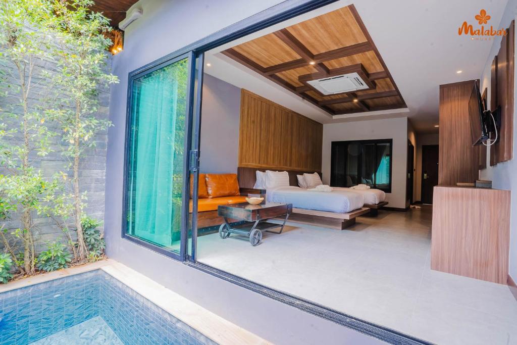 Malabar Pool Villa Phuket - Resim 35