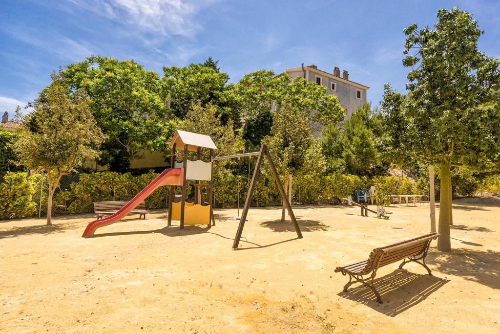 Fotografia z galérie ubytovania Pueblo Acantilado sea view v destinácii El Campello