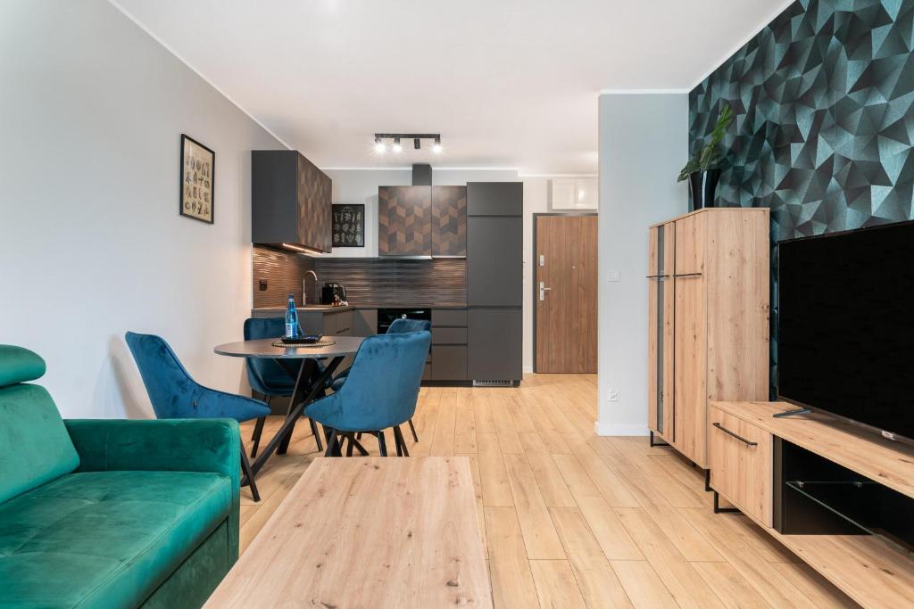 Pure Rental Premium Apartments - Free Parking & AC - 15