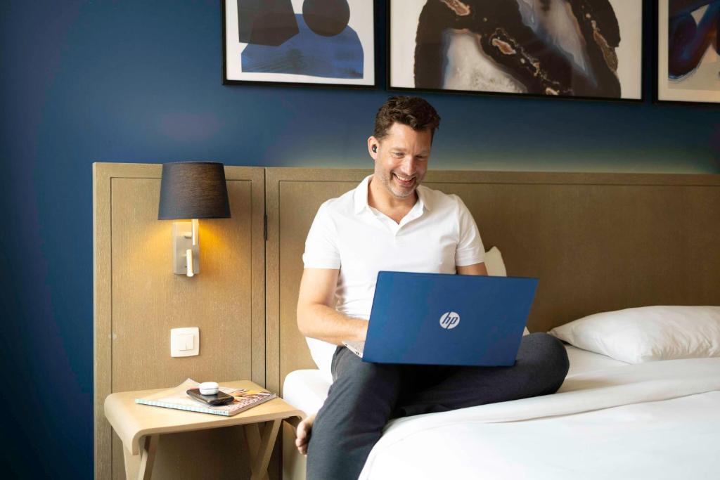 Park Inn by Radisson Antwerp City Centre - Resim 21