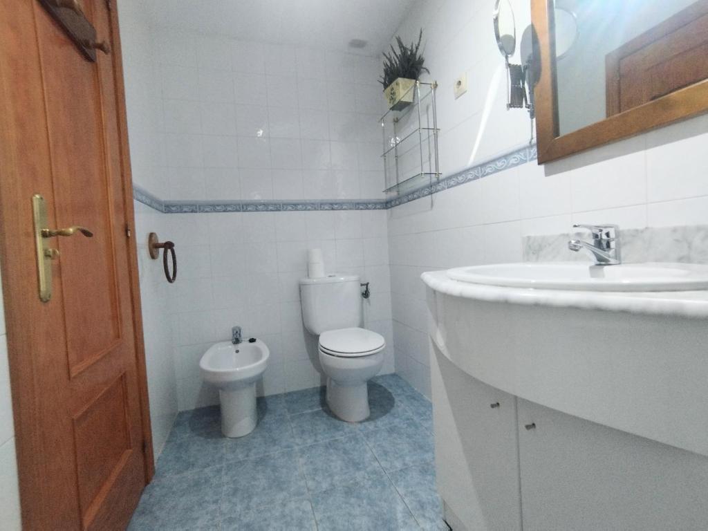 Koupelna v ubytování CHECK-IN CASAS Ibon