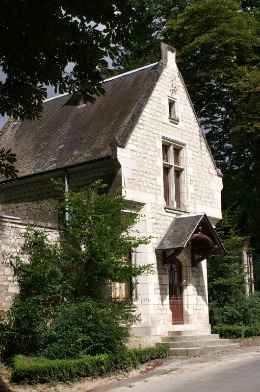 Aux grilles du Château de Saint-Aignan, à 2km de Beauval, les maisons de Sidonie et Léonard - Maison De Vacances