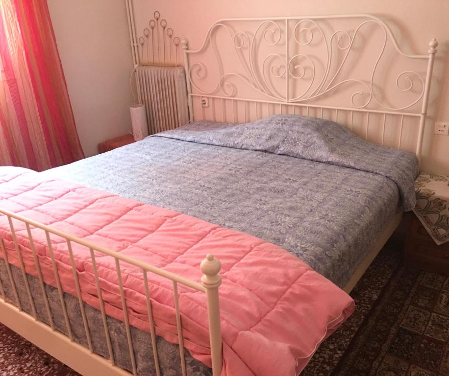 Giường trong phòng chung tại Mona Lisà