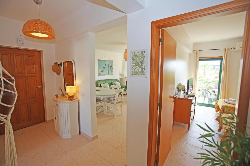 B105 - Zephyr Flat in Meia-Praia - 18