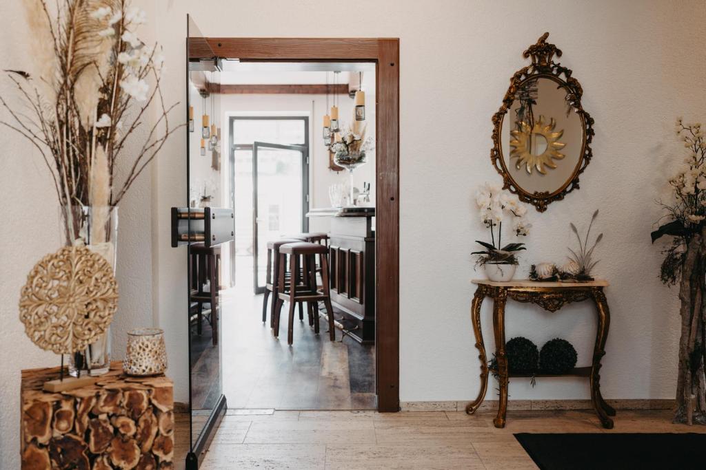 Fotografie z fotogalerie ubytování Hotel-Gasthof Zur Krone v destinaci Waldaschaff