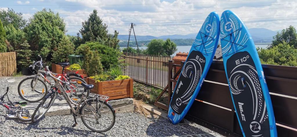 Fotografie z fotogalerie ubytování Villa Beskidzka 100 - SAUNA & BALIA z Jacuzzi Widok na góry i jezioro żywieckie v destinaci Zarzecze