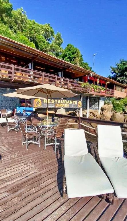 Foto da galeria de Pousada Convés - Ilha Grande em Praia de Araçatiba