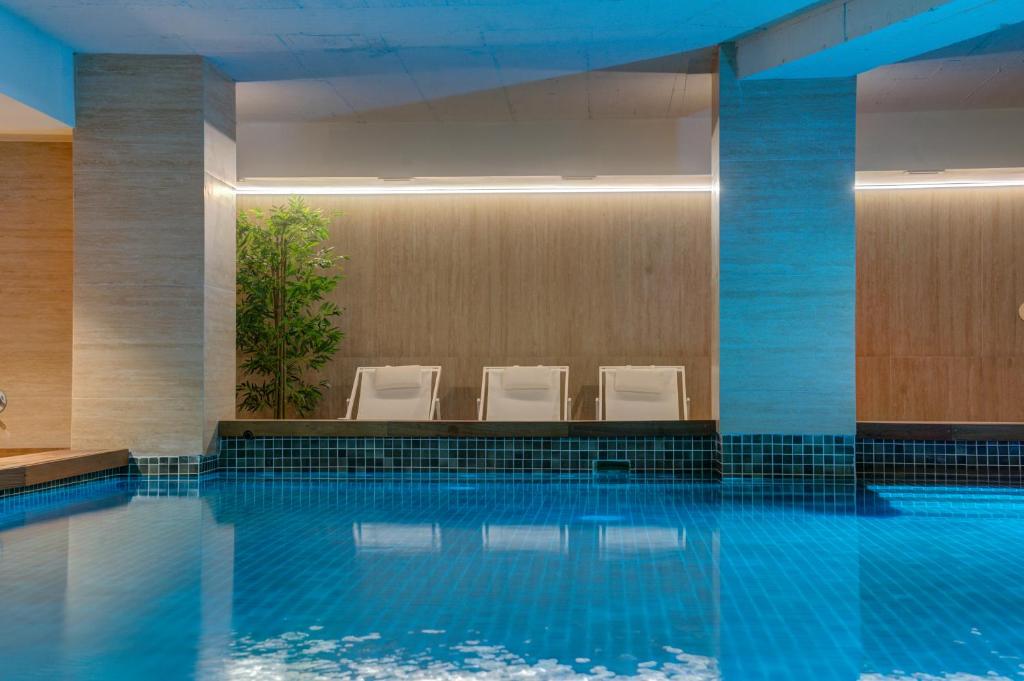 Bazén v ubytování Noru Hotel Malta - Adults Only Hotel nebo v jeho okolí