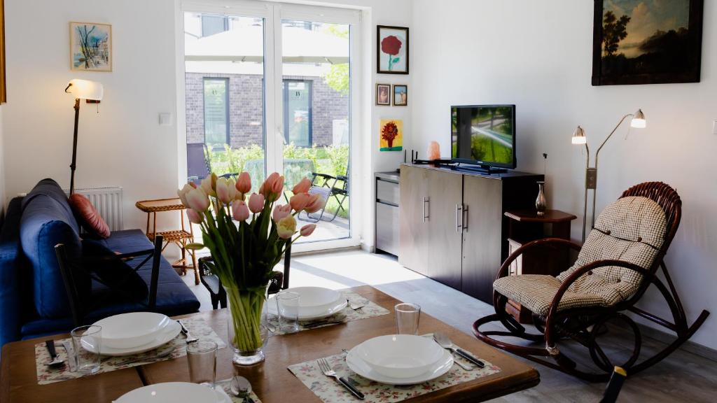 Komfortowe apartamenty Sun & Snow Zielona Zatoka - zielona okolica, grill - 一居室公寓
