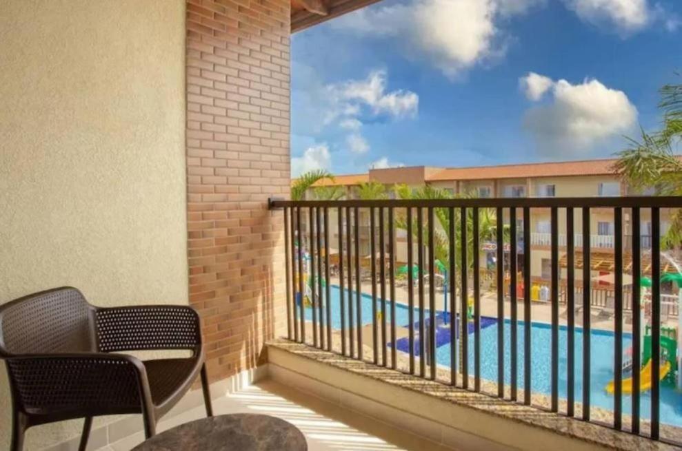 Bazén v ubytování Ondas Praia Resort nebo v jeho okolí