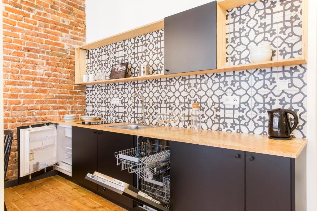 Kuchyňa alebo kuchynka v ubytovaní 19Rooms