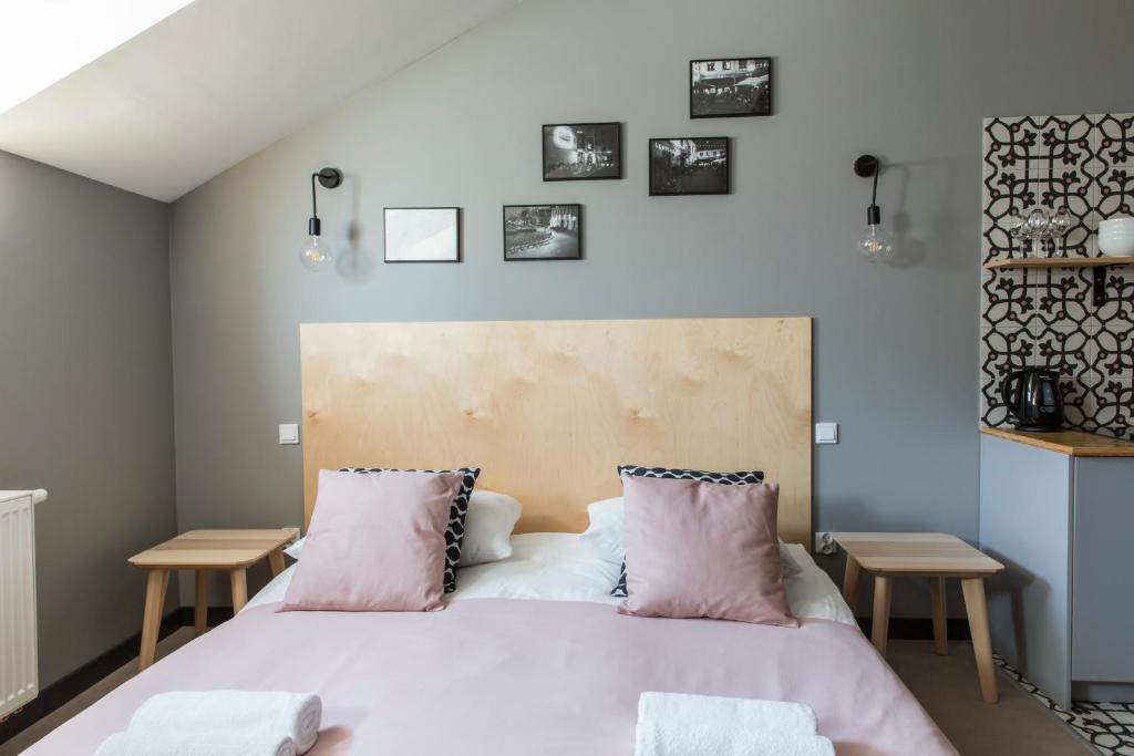 Posteľ alebo postele v izbe v ubytovaní 19Rooms