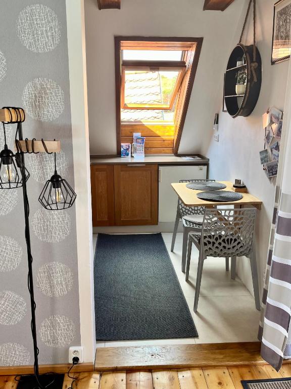 Kuchyň nebo kuchyňský kout v ubytování Apartman Mala Strana -Piece and quiet