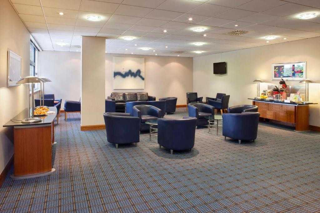 Holiday Inn Cardiff City Centre by IHG - Resim 14