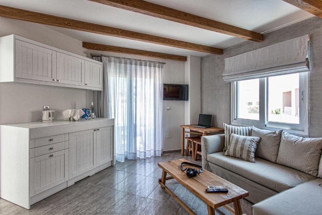 Omiros Boutique Hotel (Adults Only) - 2