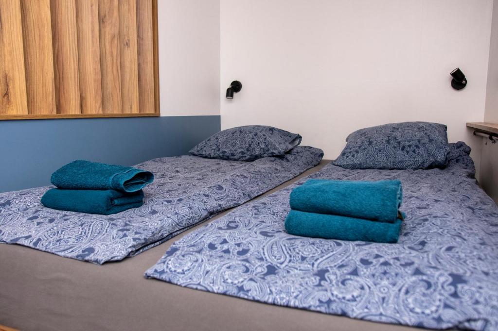 Miłe studio z ogródkiem i osobnym wejsciem - Appartement Met één Slaapkamer