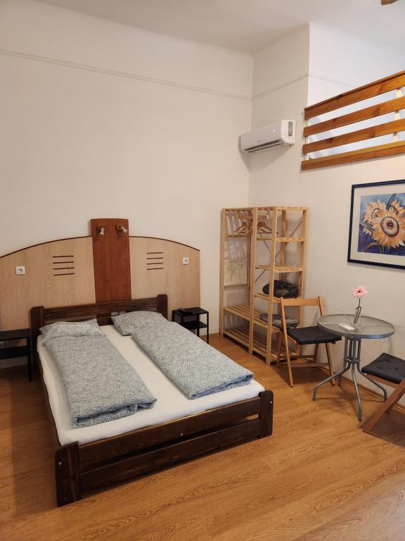 apartman Deisi 1056 Budapest, 56 Váci utca kép - 1