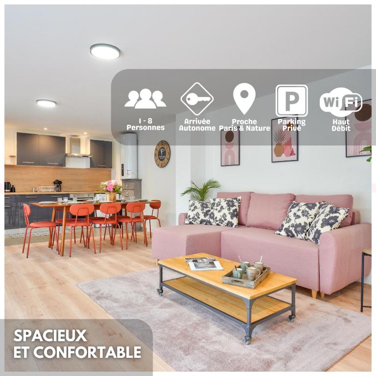 un salon avec un canapé et une table dans l'établissement Le Gabriel - Maison spacieuse et calme près de Paris, à Cormeilles-en-Parisis