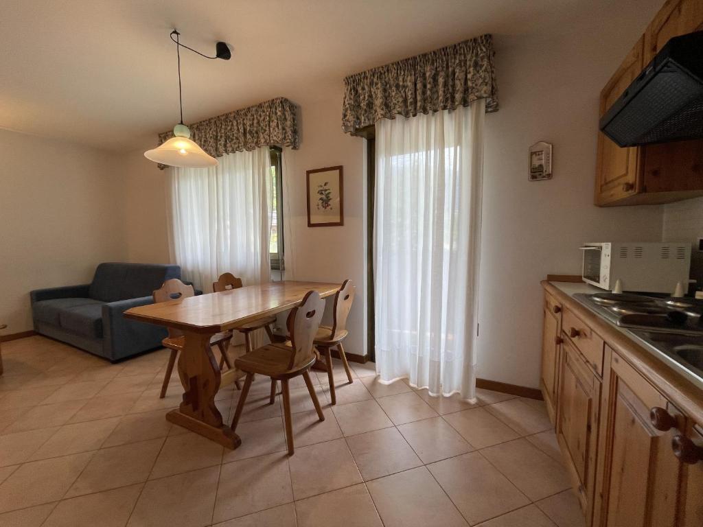 Kuchyň nebo kuchyňský kout v ubytování Condominio Gaiolin