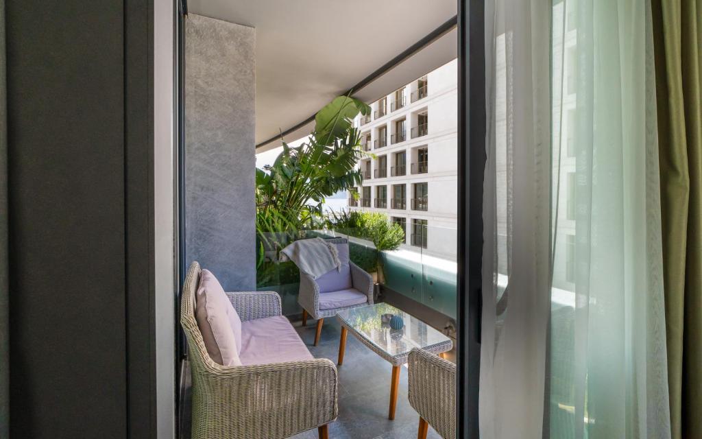 Amare Luxury Apartments - 18