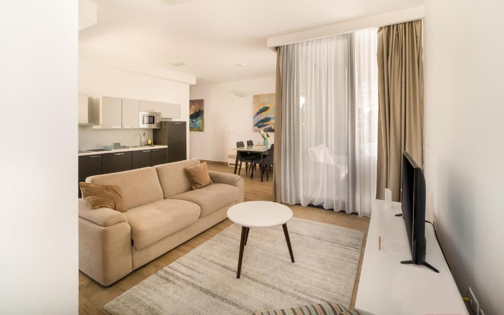 Amare Luxury Apartments - 5