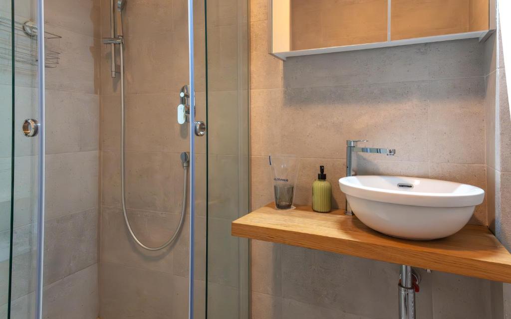 Amare Luxury Apartments - 14