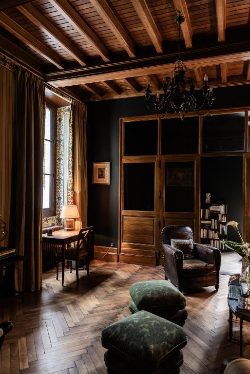 Posezení v ubytování Château Sénéjac