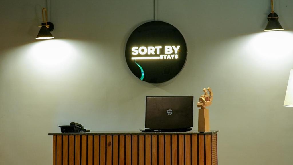TV a/nebo společenská místnost v ubytování Sort By Stays, Grand Peddem, Anjuna