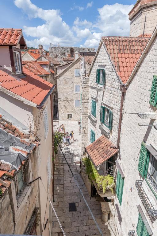 Nespecifikovaný výhled na destinaci Split nebo výhled na město při pohledu z apartmánu