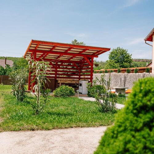 Zahrada ubytování PICNIC Vendégház