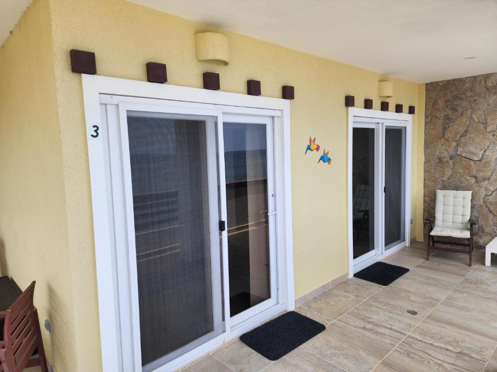 Fotografie z fotogalerie ubytování OCEAN FRONT, Las Palmas, Villa 1320 v destinaci Roatán