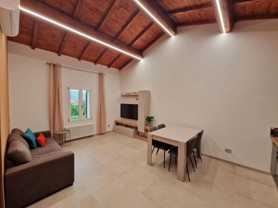 Posezení v ubytování Appartamento Ombra