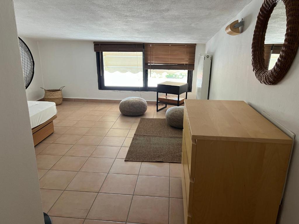 Fotografie z fotogalerie ubytování Two-storey Beachfront Maisonette v destinaci Toroni