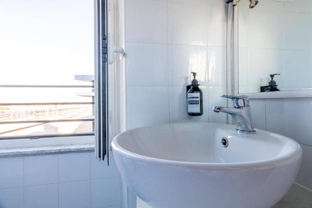 Joe Litty Rooms - Resim 8