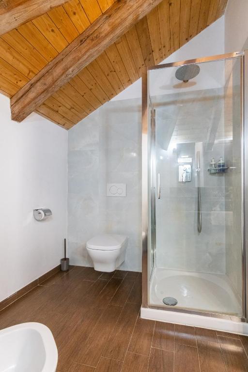 Riverside Palace Apartments - 15