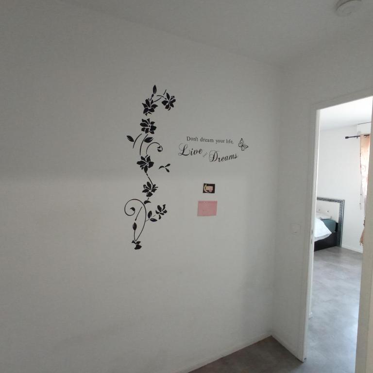 Photo de la galerie de l'établissement Deux pas à la défense, à Nanterre