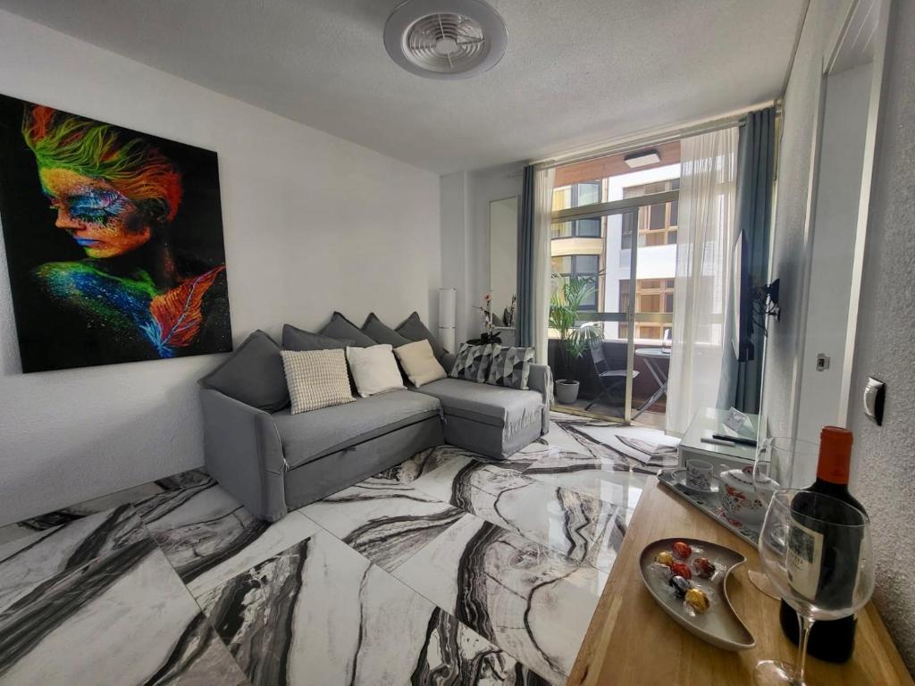Posezení v ubytování 2 Bedrooms Flat + Balcony + Parking at Las Canteras Beach
