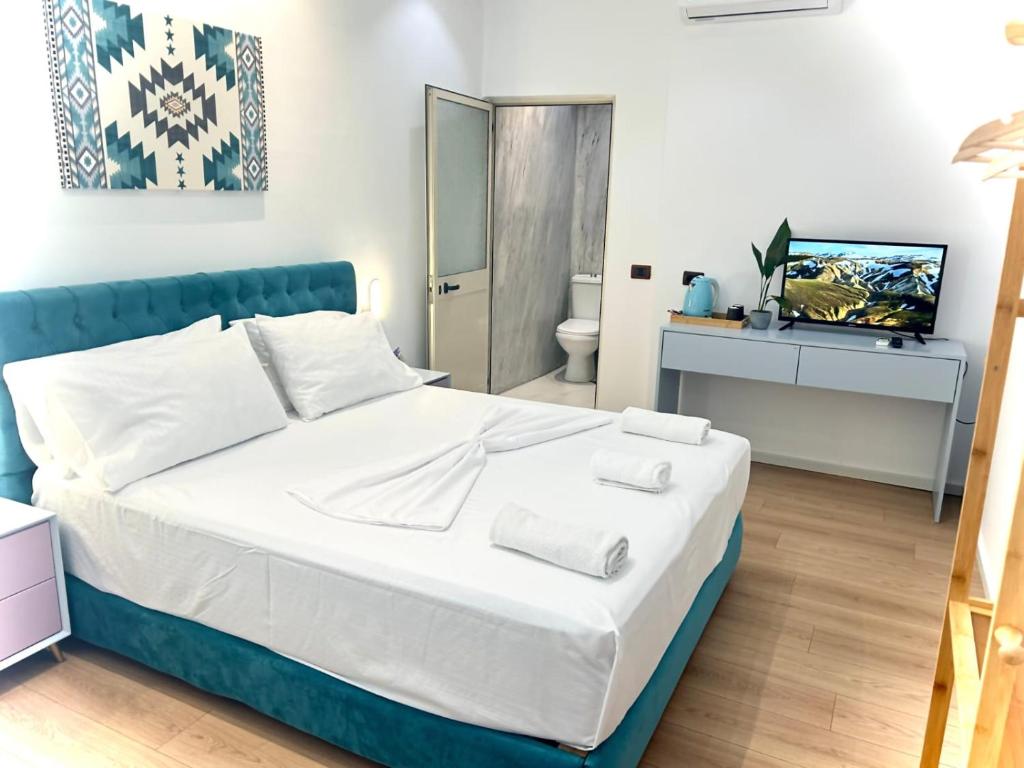 Tirana Square Hotel - Standard Triple Room
