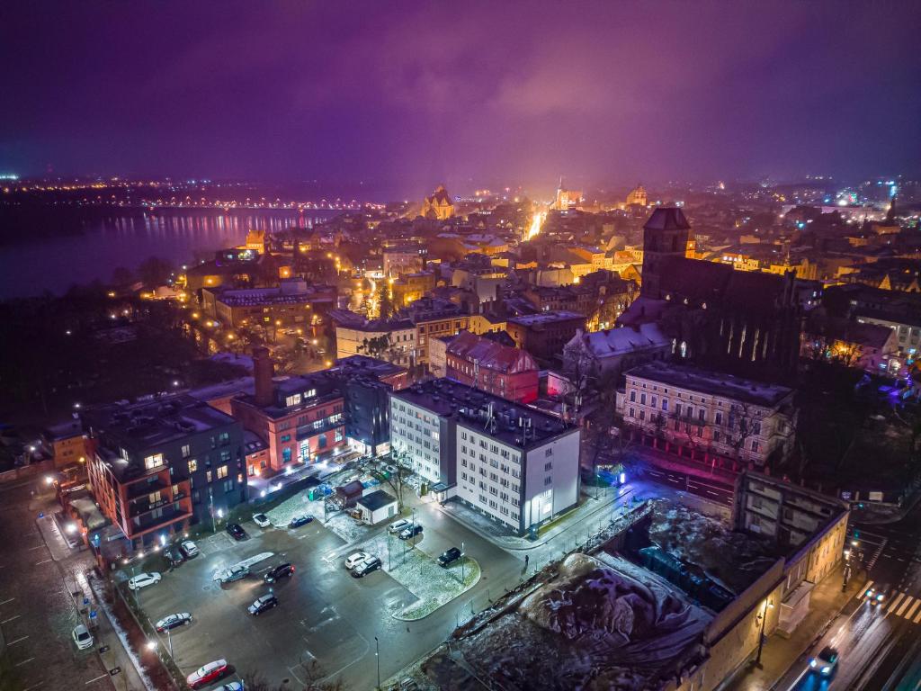 Nespecifikovaný výhled na destinaci Toruň nebo výhled na město při pohledu z hotelu