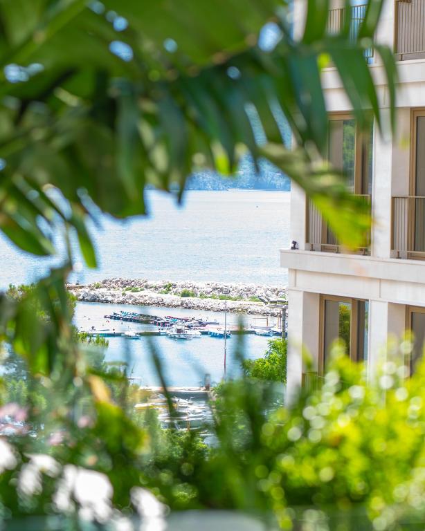 Amare Luxury Apartments - 19