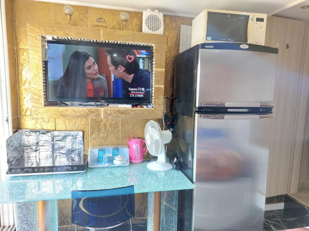 1 Athens Airport House - Housity