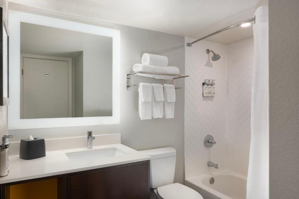 Holiday Inn & Suites Orlando SW - Celebration Area, an IHG Hotel - 