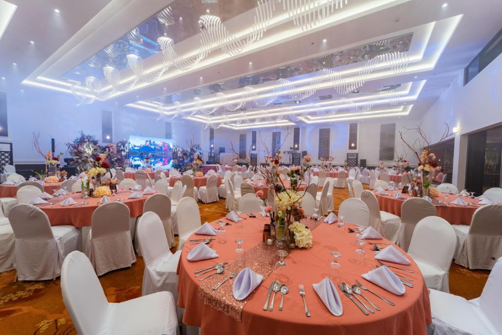 Restaurace v ubytování MetroCentre Hotel