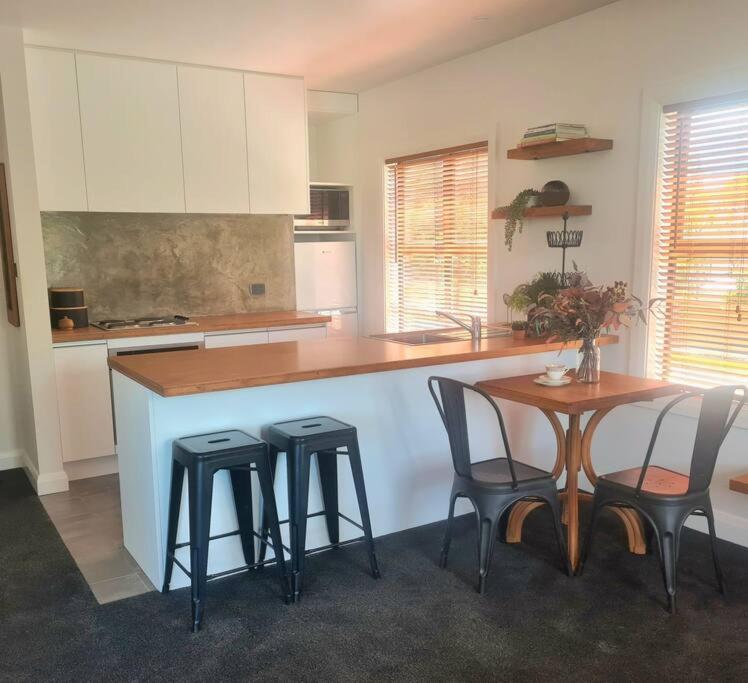 Apartment 6 - Haddin Court - Funky One Bedroom - Resim 15