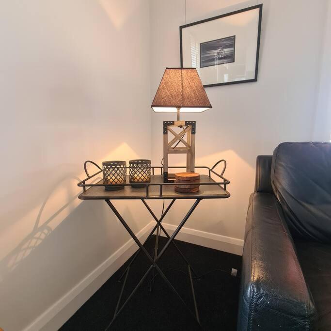 Apartment 6 - Haddin Court - Funky One Bedroom - Resim 17