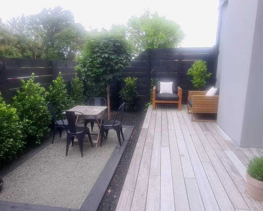 Apartment 6 - Haddin Court - Funky One Bedroom - Resim 6