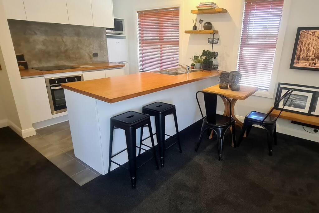 Apartment 6 - Haddin Court - Funky One Bedroom - Resim 24