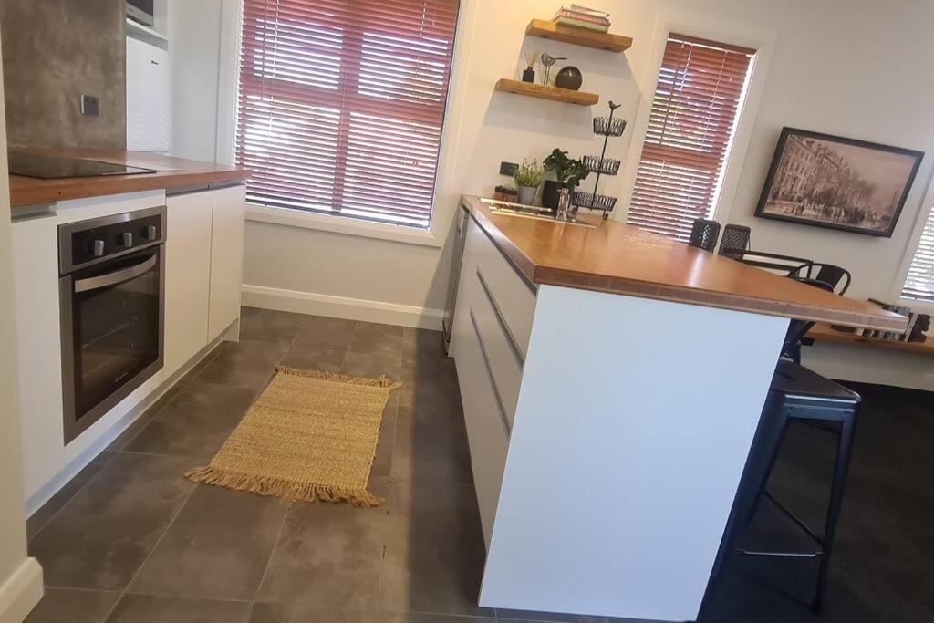 Apartment 6 - Haddin Court - Funky One Bedroom - Resim 25